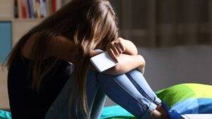 Mental health: One in four young women struggling
